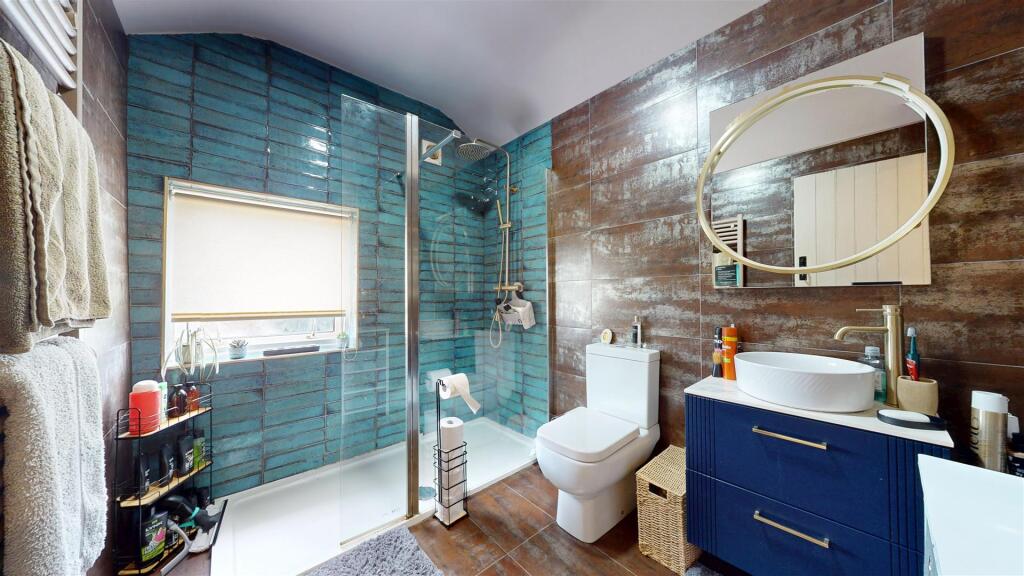 Ormskirk Road Shower Room