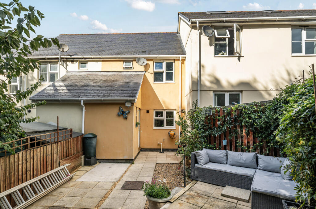 1357563-12-68d6bd...