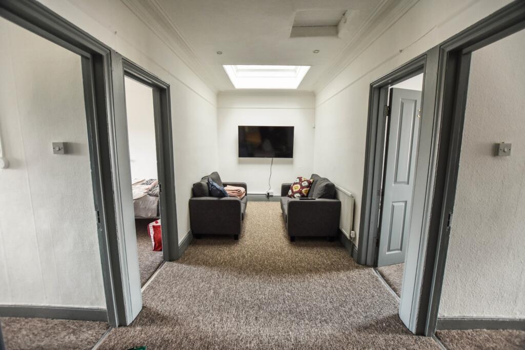 ARLMAN7_LIVING_ROOM