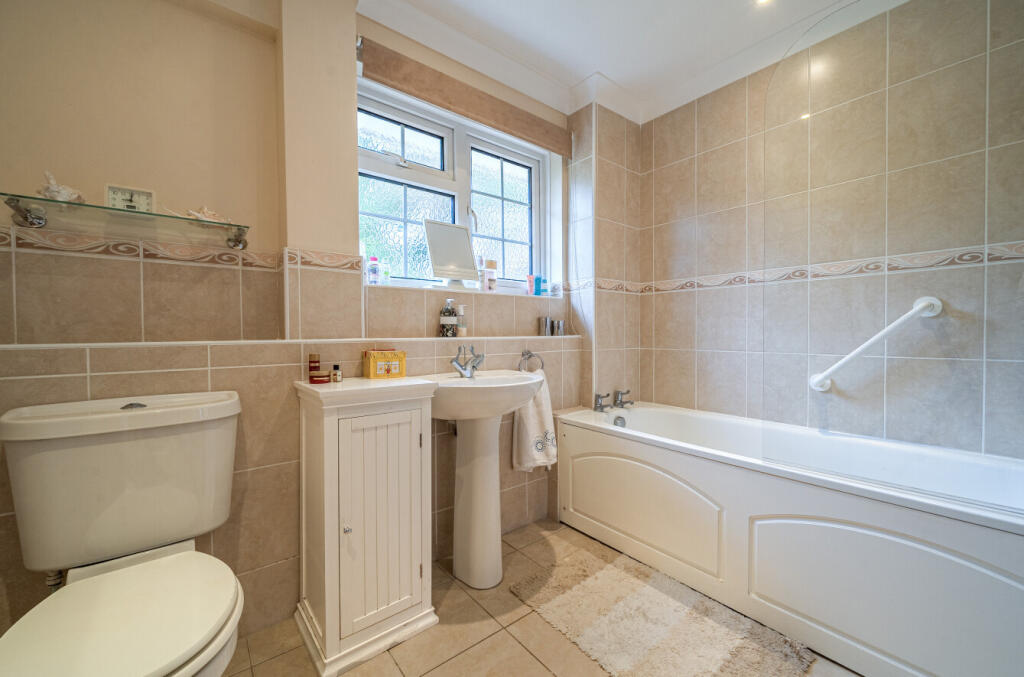 1363196-3-68e5305...