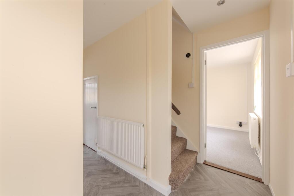 97 Llewelyn Road-6.jpg