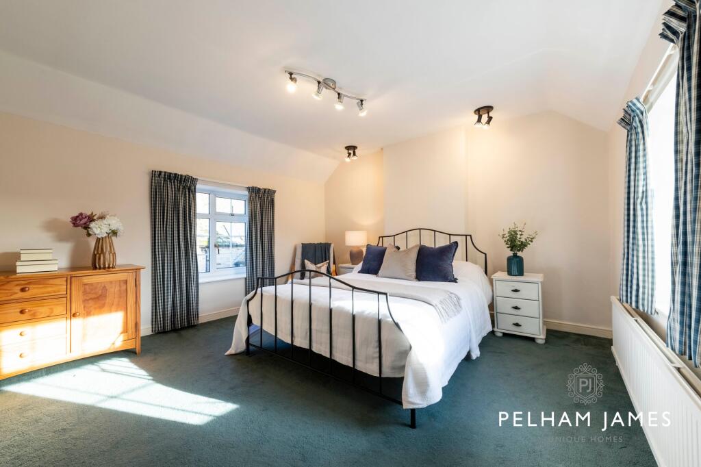 Bedroom 2 - Mews Cottage, Woodnewton