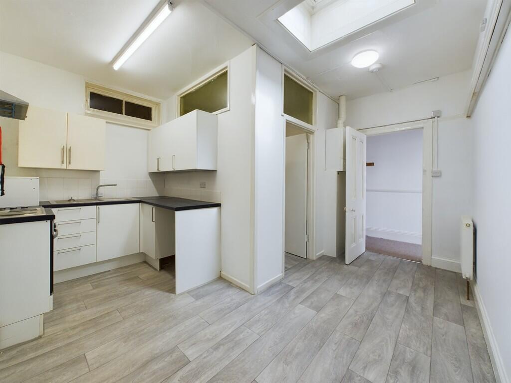 CAM03974G0-PR0025...