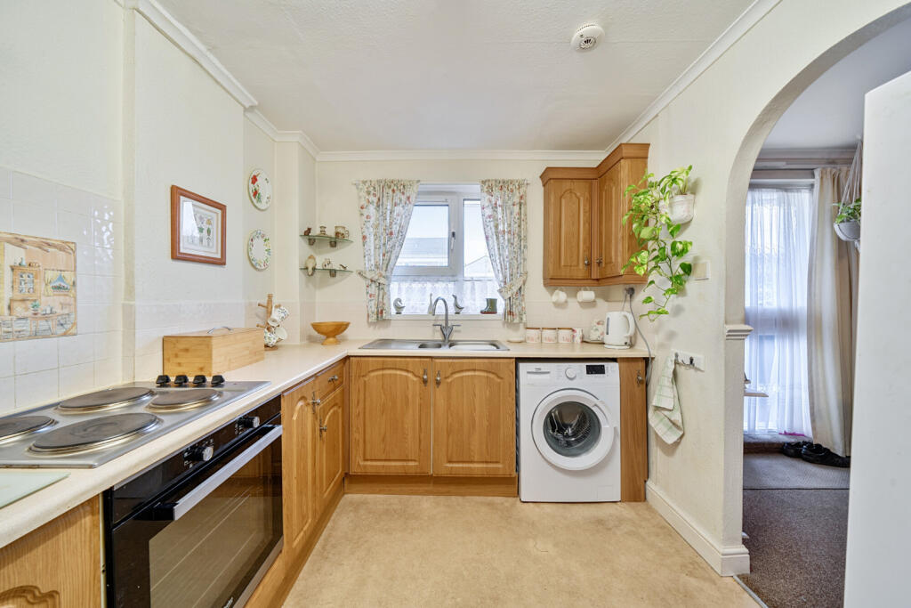 1387349-1-6931a18...