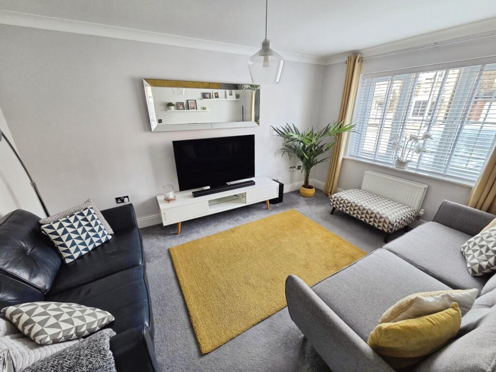 pbox-living_room-323378.jpg