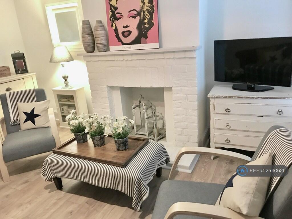 Sitting Room With Smart Tv