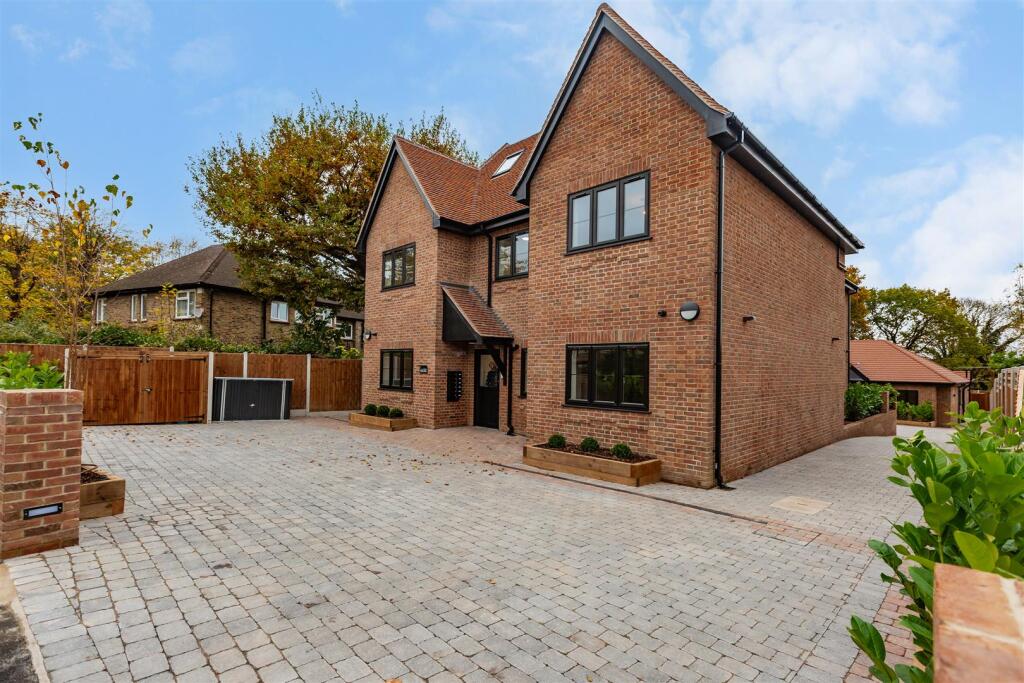 3 Heath Park Road Externals-HRNWM3.jpg