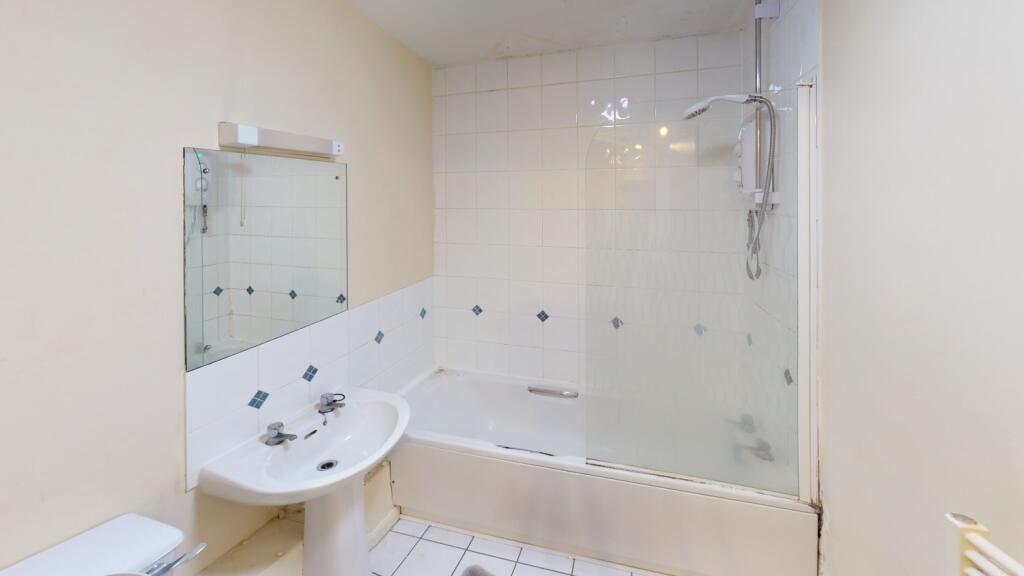Bathroom (1)