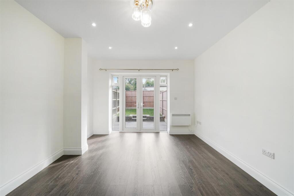 61 Whitton Avenue East - YHZhts4nmul8Bd34po3v.jpg