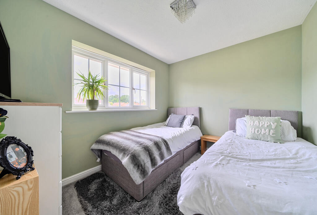 1296810-20-683872...