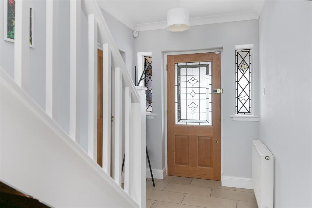 ROUNDWOOD WAY (8).jpg