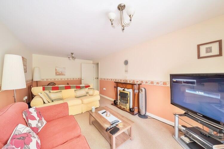 1297170 18 682f41236f68f ARW 1