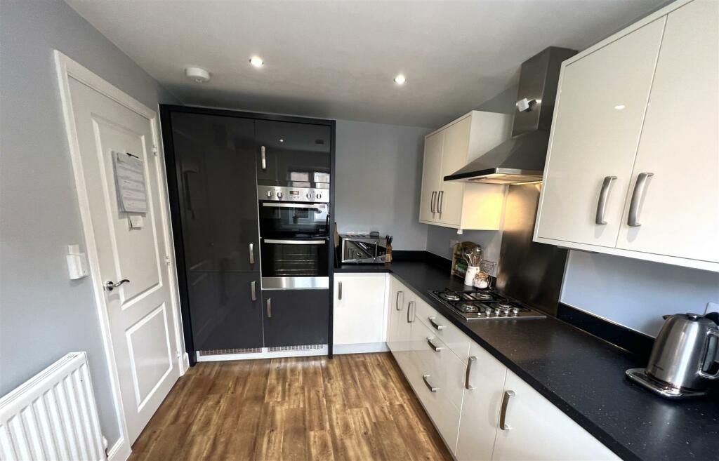 Kitchen B.JPG