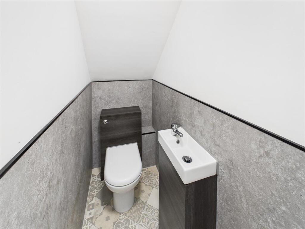 Ground Floor Wc