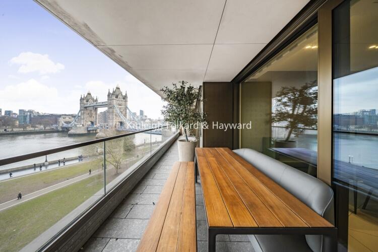 0db55a96-e093-403...