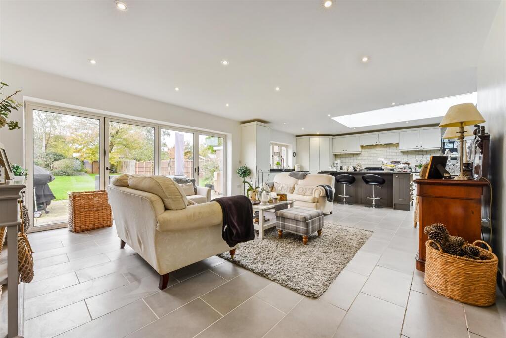 Kitchen/Diner/Family Room