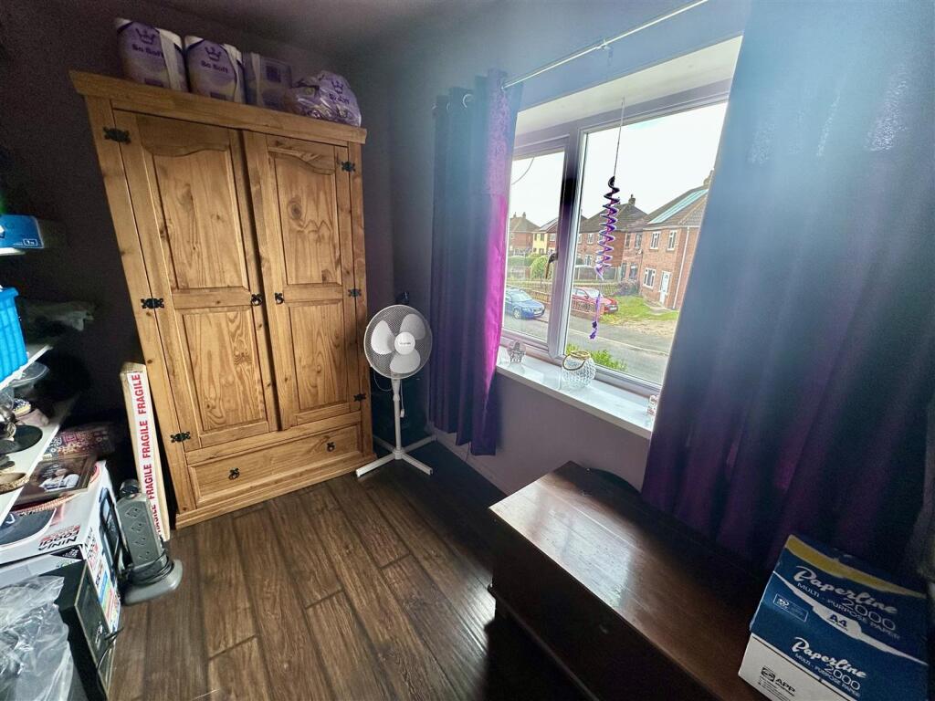 Bramleys Estate Agents - Curwen Cresent - Heckmond
