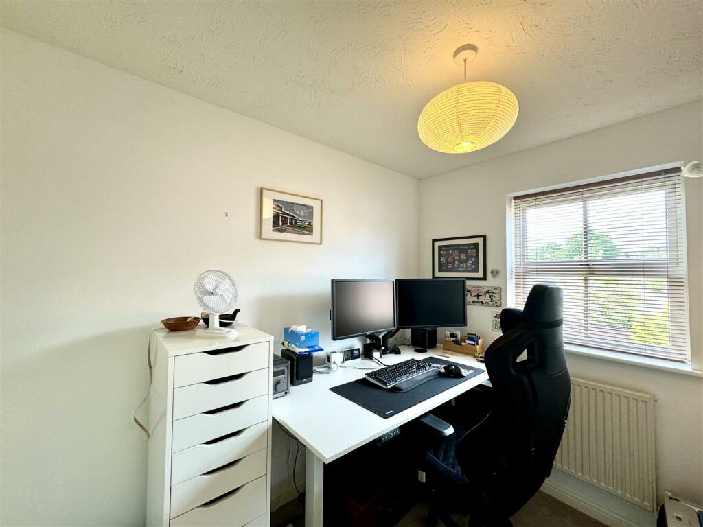 BEDROOM 3