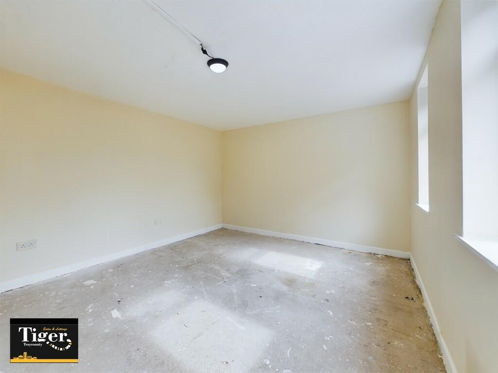 CAM03440G0-PR0102...