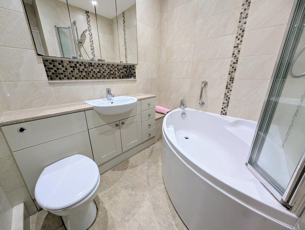 PXL_20250905_1424...