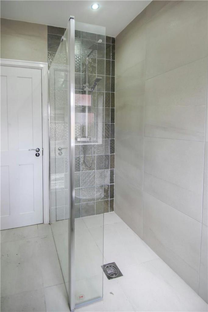 Bathroom Aspect 2