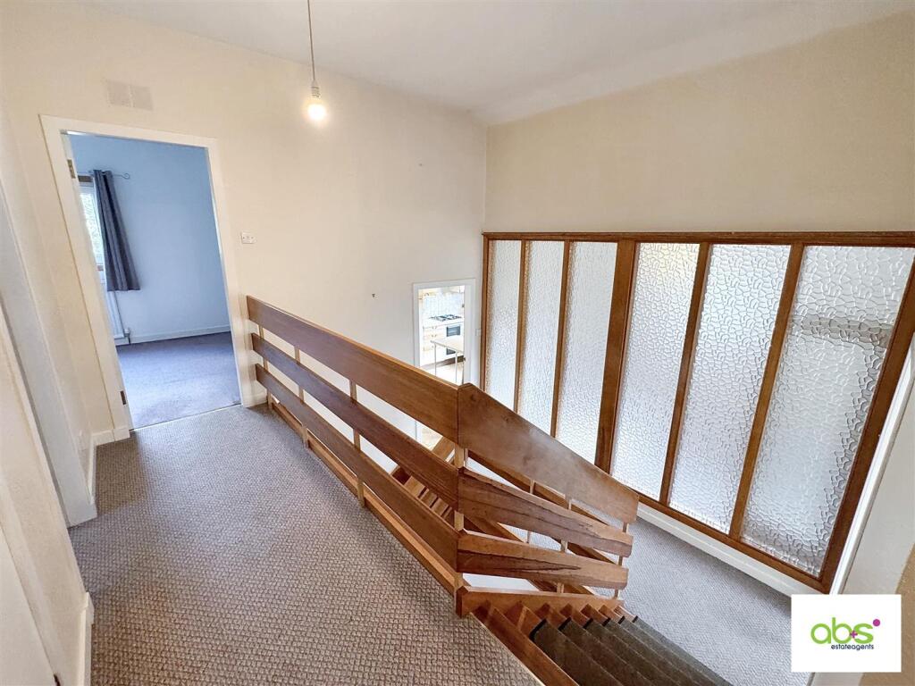 upper landing.jpg