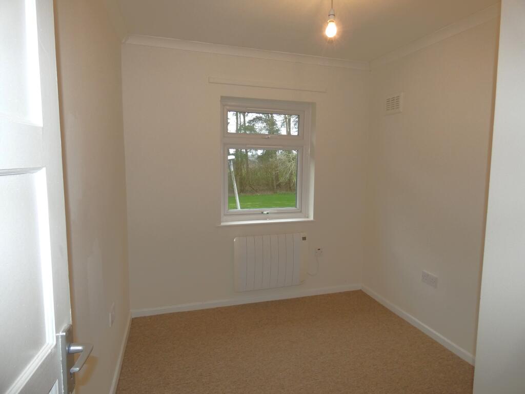 Pic 9 Bedroom Three.JPG