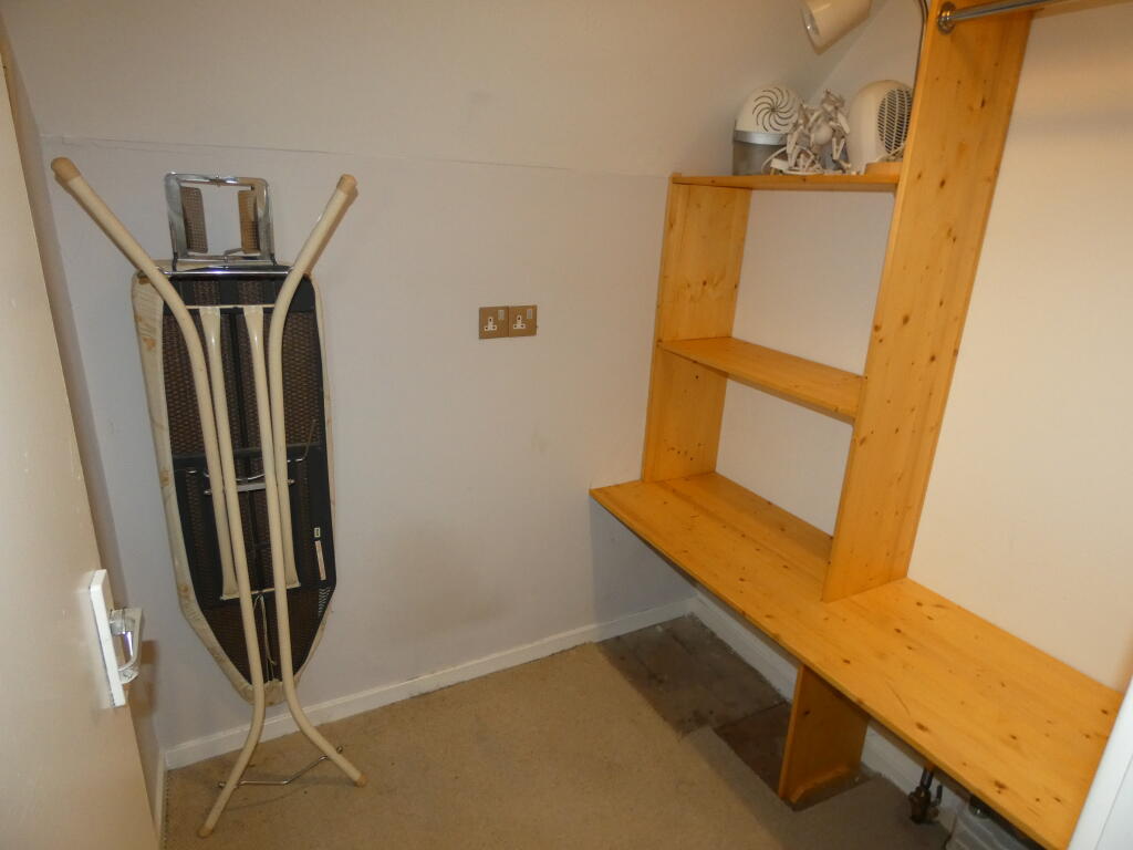 Cloakroom/wc