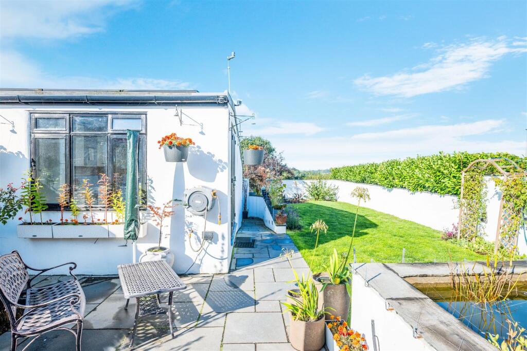 ASHCOMBE TERRACE, 12- (26).jpg