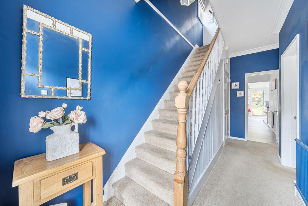 1358718-12-68dabe...