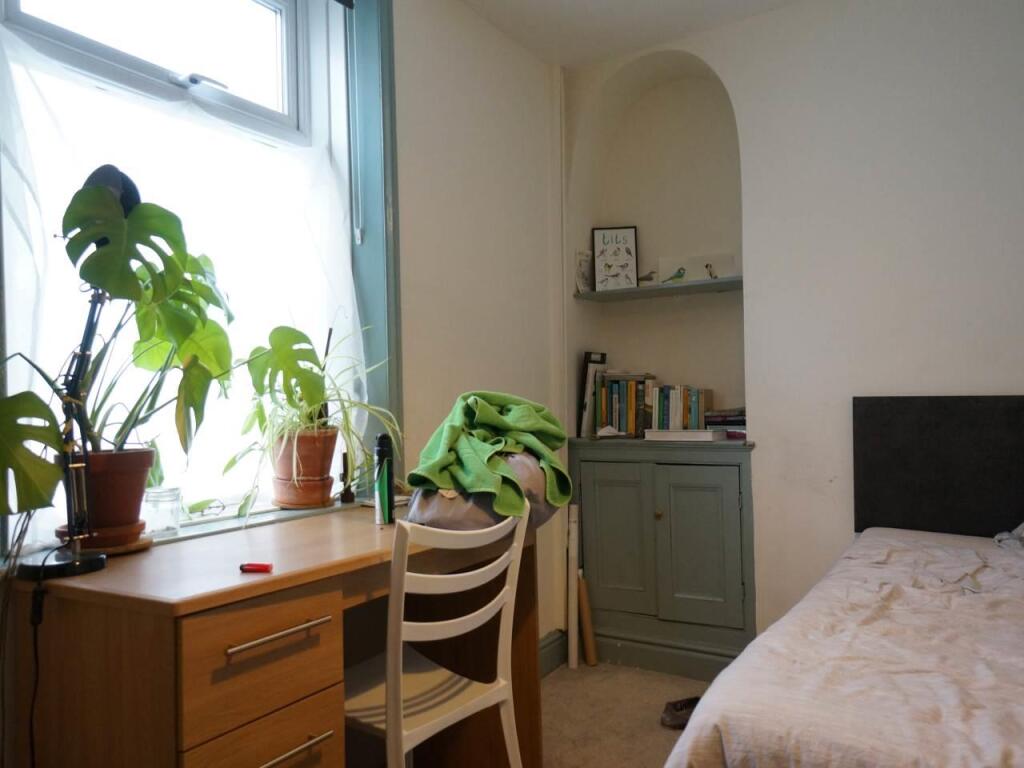 Bed 1.1.JPG