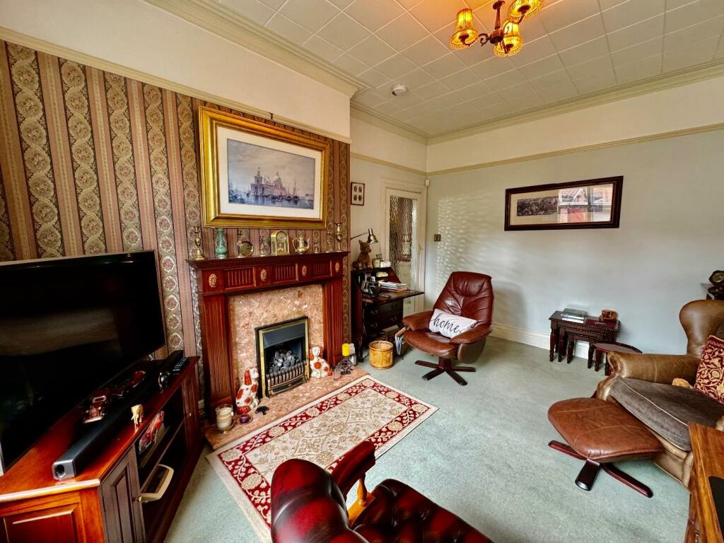 SITTING ROOM