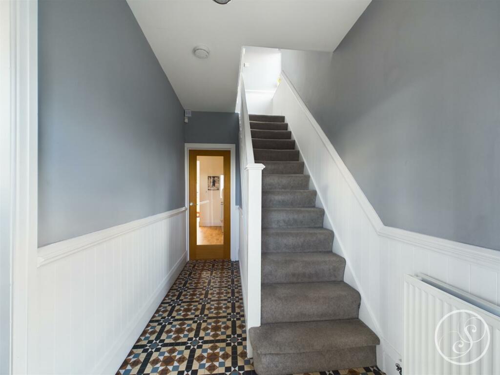 ENTRANCE HALLWAY