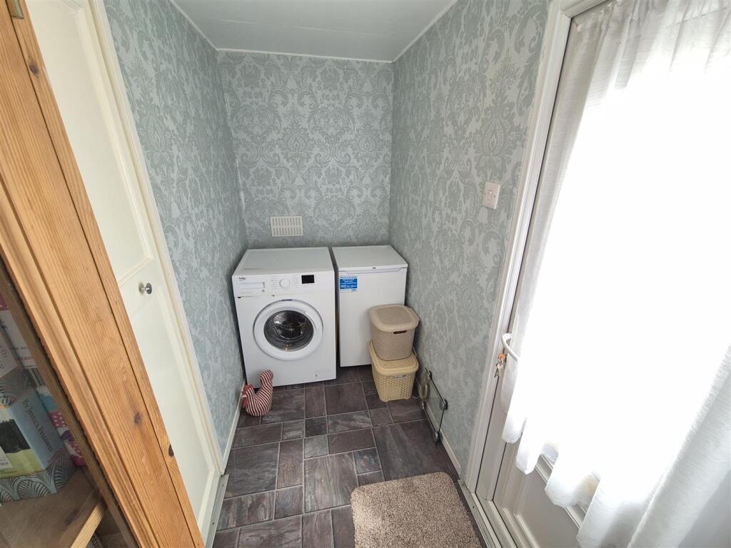 Entrance Hall/Utility