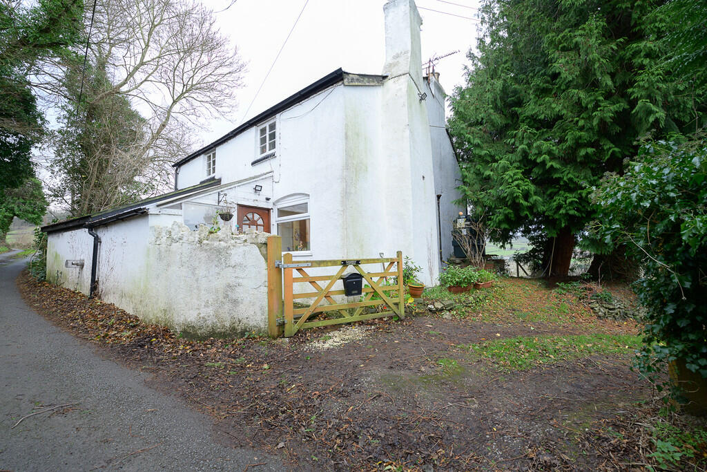 Ganerew Cottage-2...