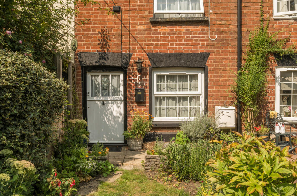 1340405-1-689f3d3...