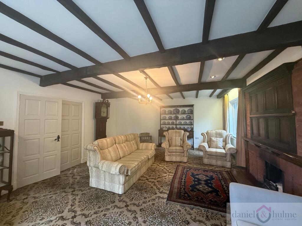 WhatsApp Image 2025-02-24 at 13.37.58.jpeg