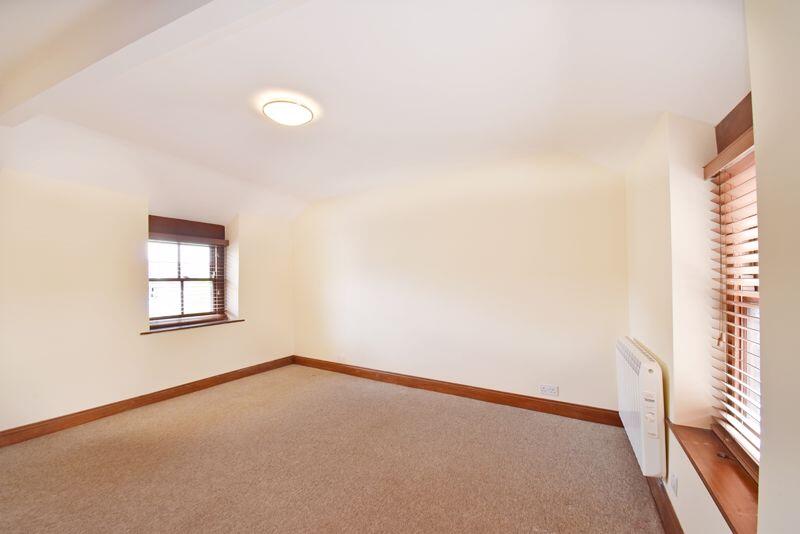 Principal bedroom