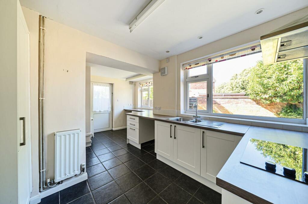 2 Rowan Drive, Lutterworth