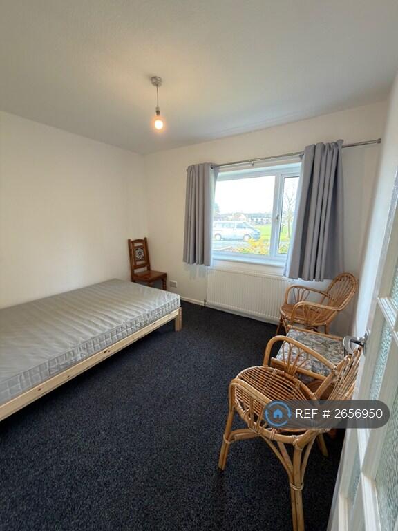 Bed 2 Or Dining Room