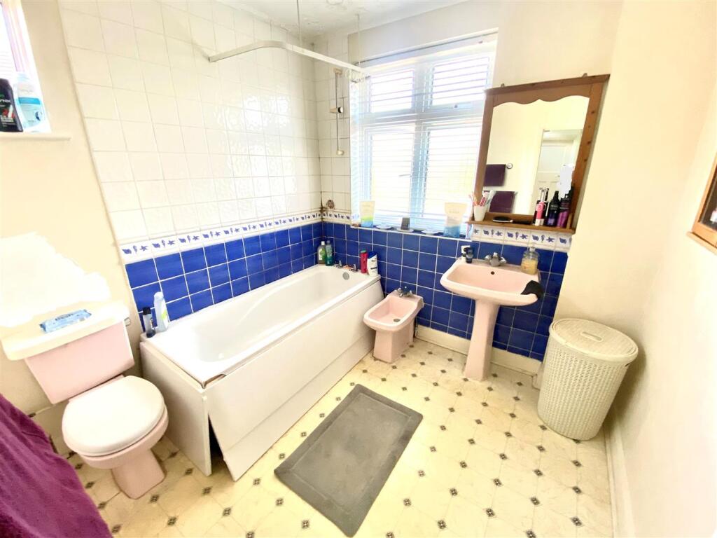 Bath.jpg