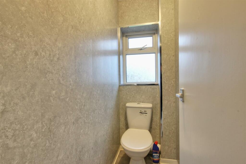 Separate WC
