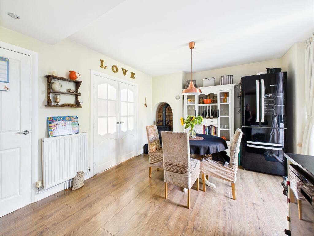 CAM05192G0-PR0112-STILL010