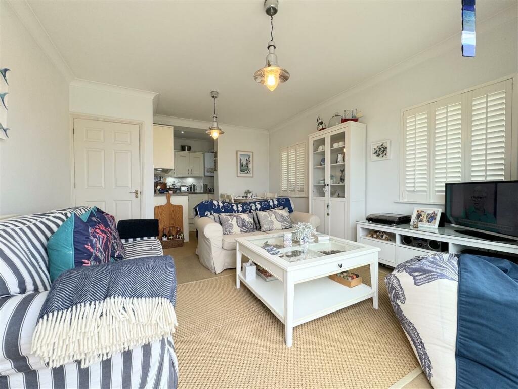 Lounge Area