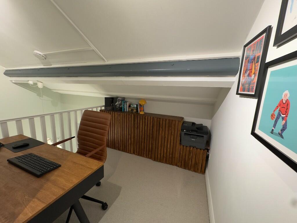 MEZZANINE / OFFICE