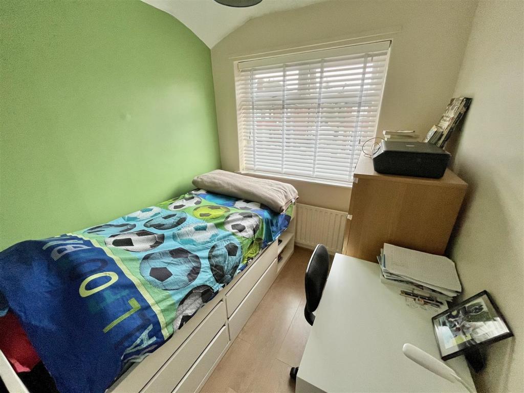 Bedroom 3.jpg
