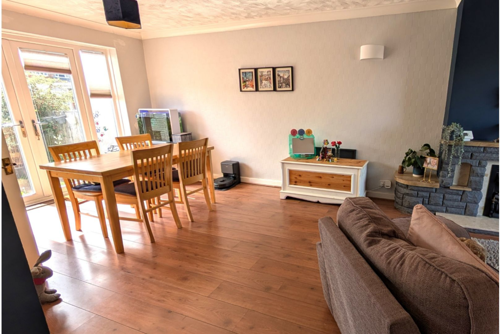 Living / Dining Room