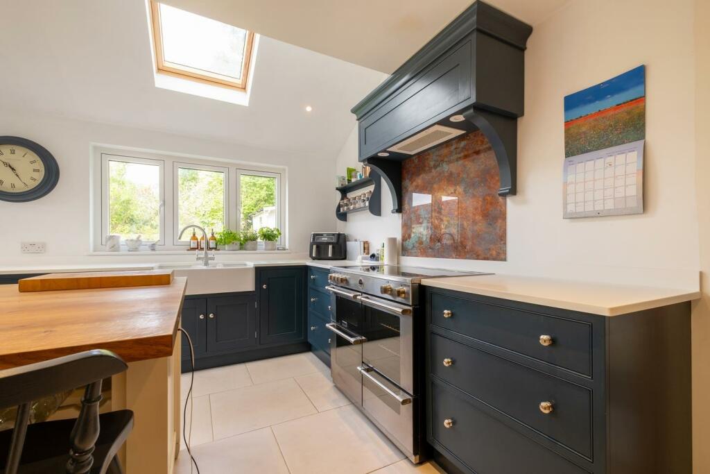 The Copper Coin-20.JPG