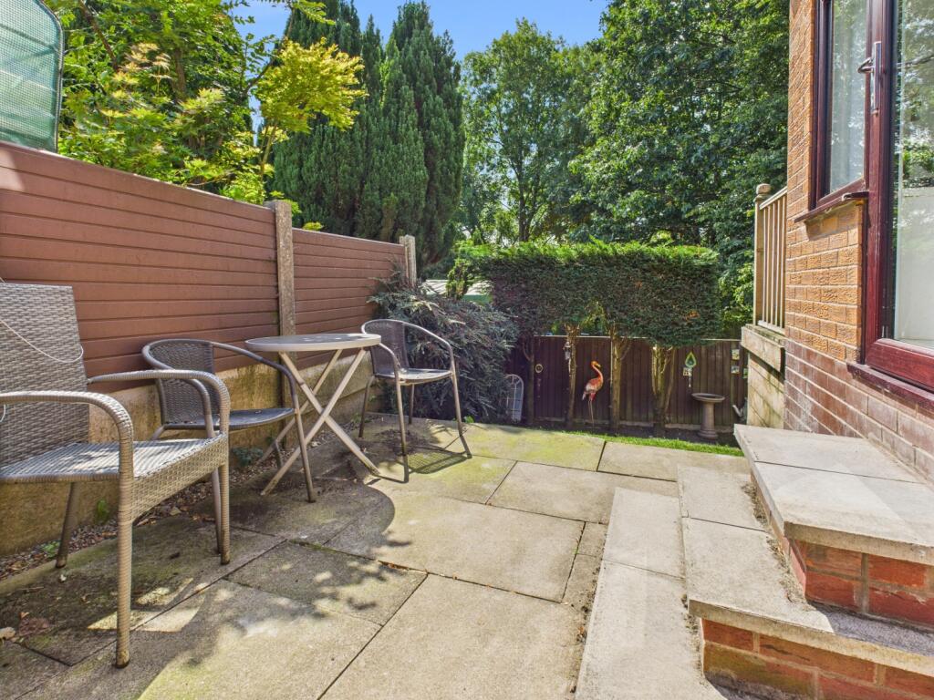 CAM03729G0-PR0119-STILL018