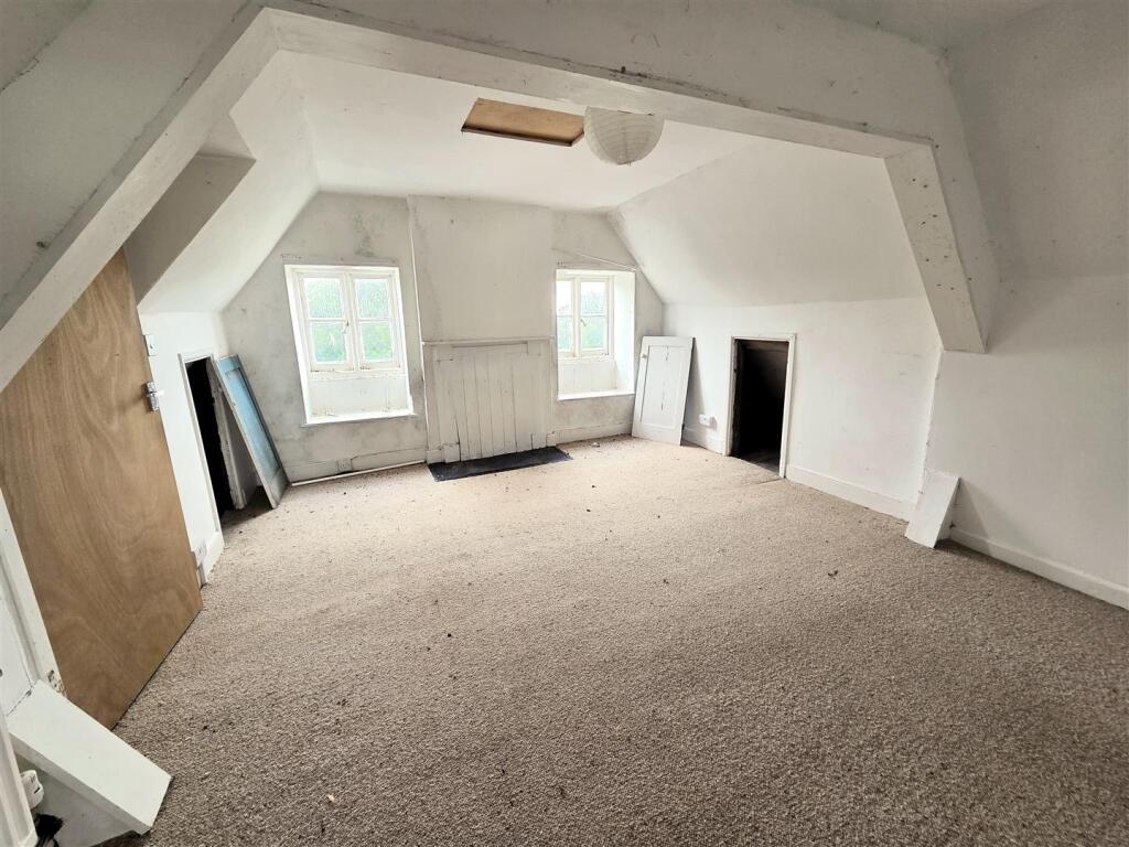 Bradenstoke - Manse Loft 2.jpg